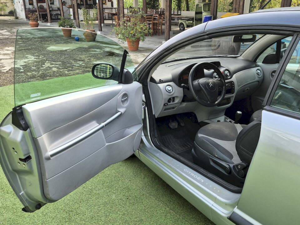 Image 21/54 of Citroën C3 1.6 16V (2004)