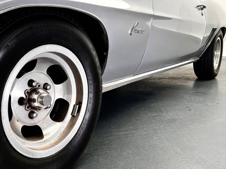 Image 7/14 of Chevrolet Camaro (1969)