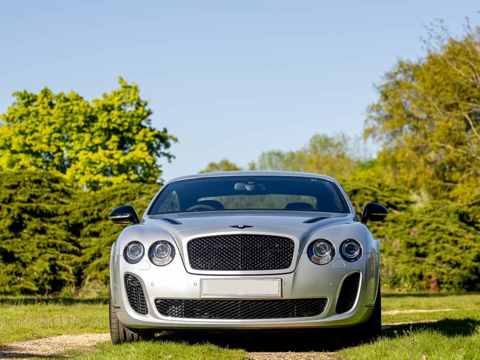 Image 14/46 of Bentley Continental Supersports (2010)