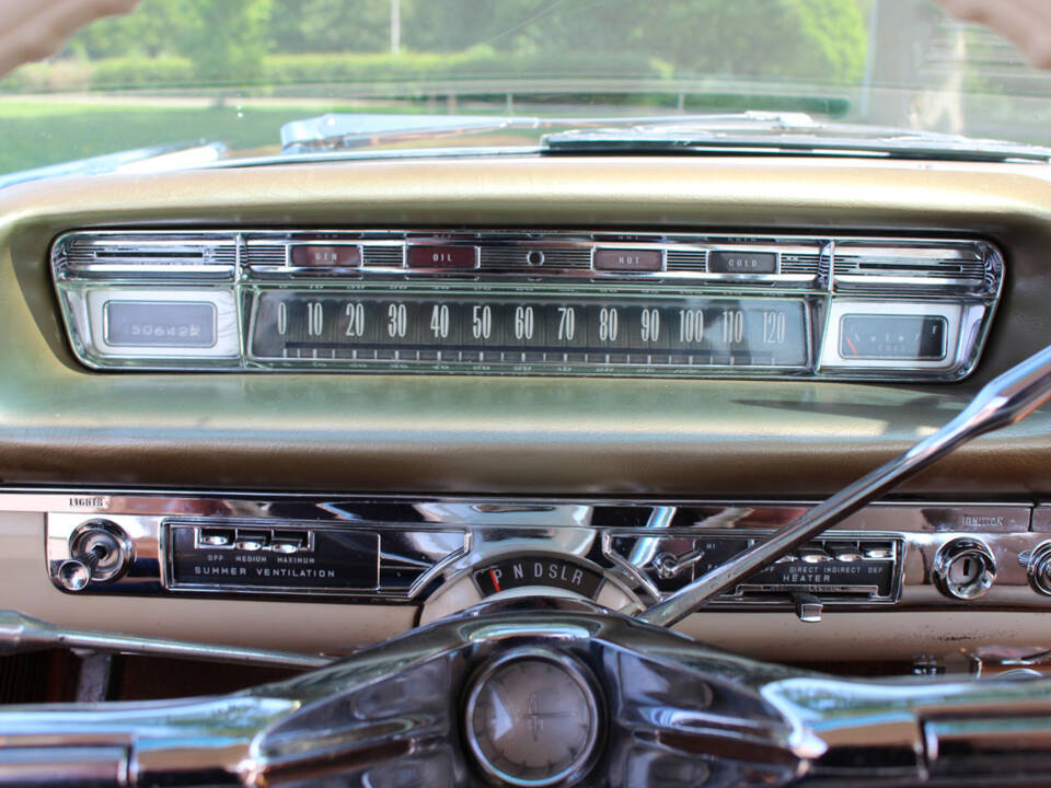 Image 15/30 of Oldsmobile 98 Holiday SceniCoupe (1959)