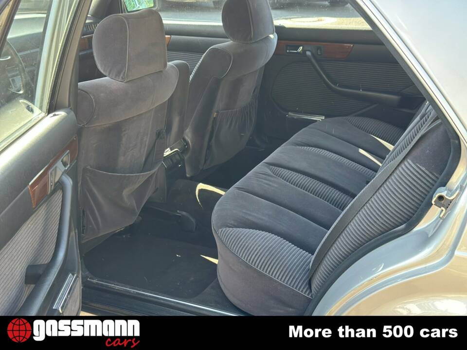 Bild 8/15 von Mercedes-Benz 300 SEL (1989)