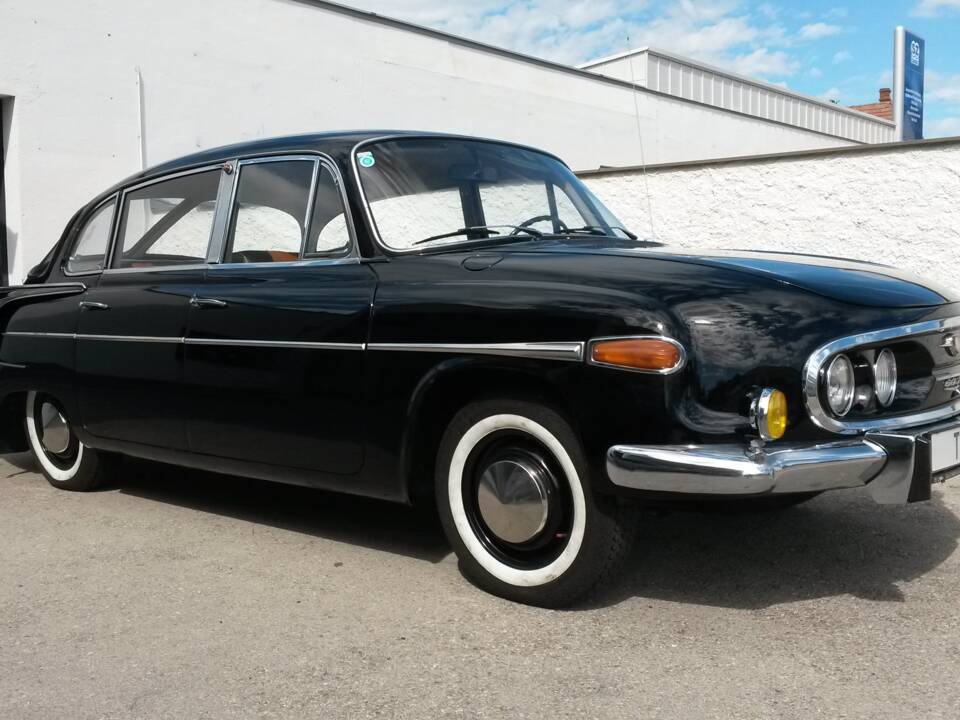 Image 3/35 of Tatra 2-603 (1966)