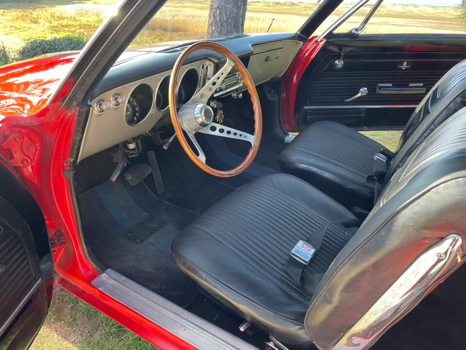 Image 4/5 of Chevrolet Corvair Monza (1965)