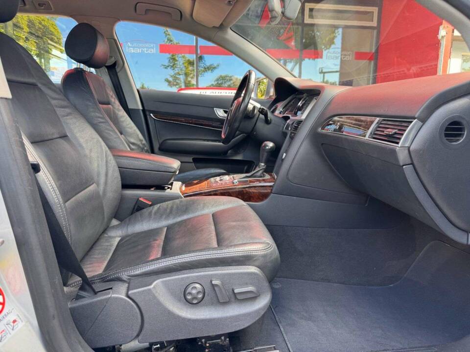 Immagine 13/18 di Audi A6 4.2 FSI allroad quattro (2007)