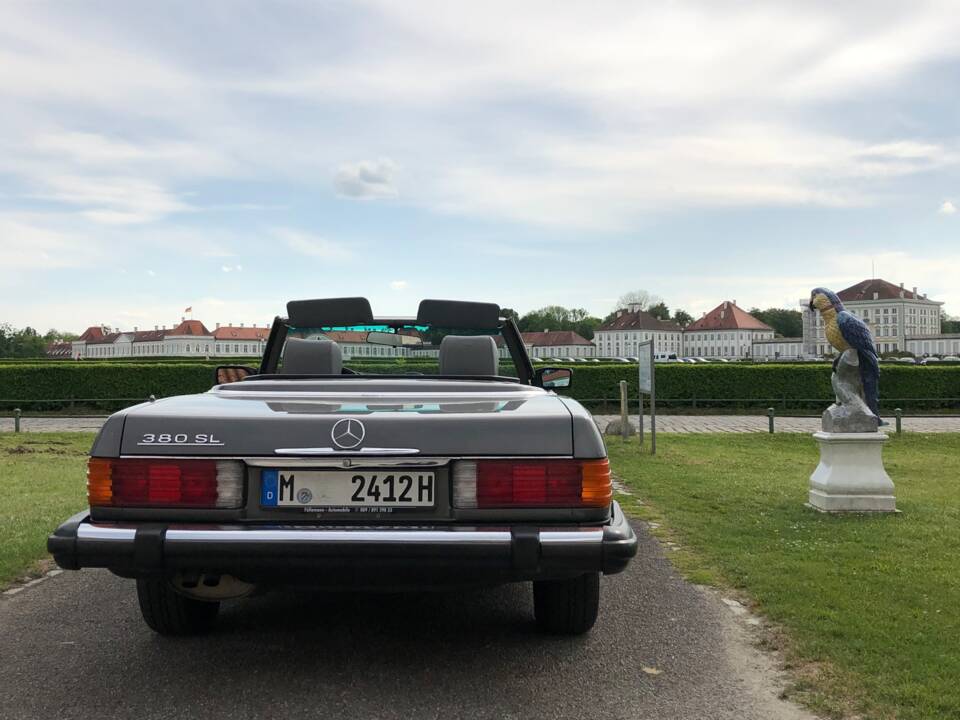 Image 90/96 of Mercedes-Benz 380 SL (1983)