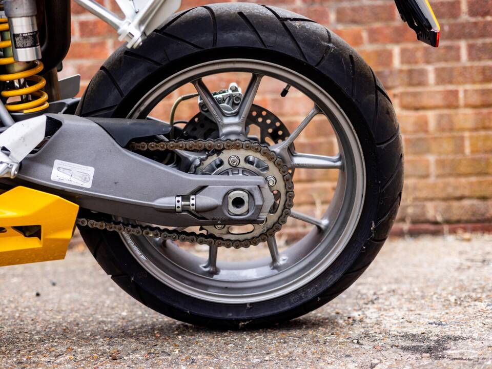 Immagine 27/30 di Ducati DUMMY (2004)