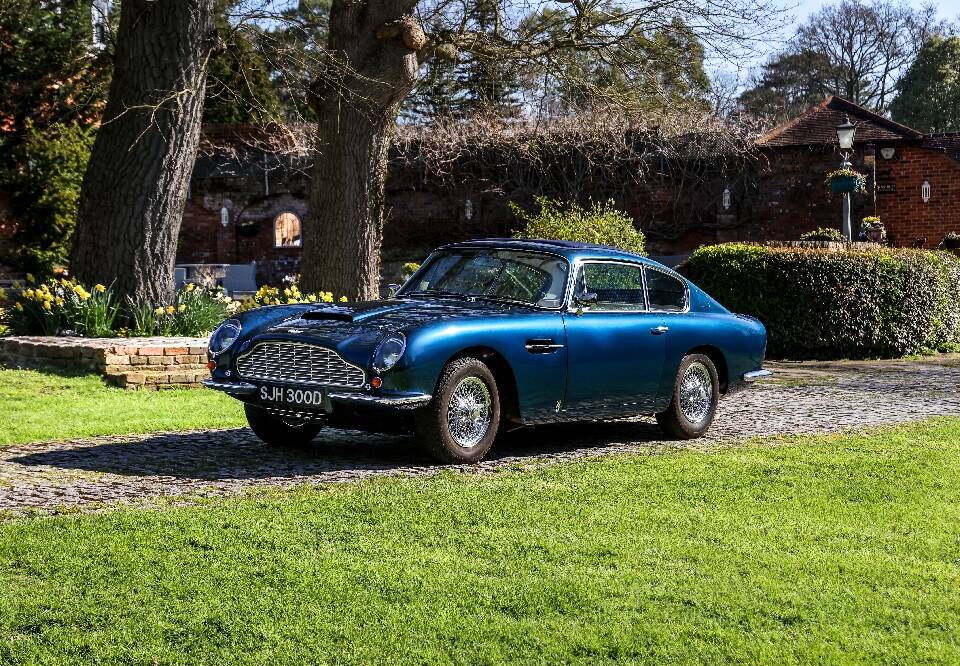 Bild 1/30 von Aston Martin DB 6 Vantage (1966)