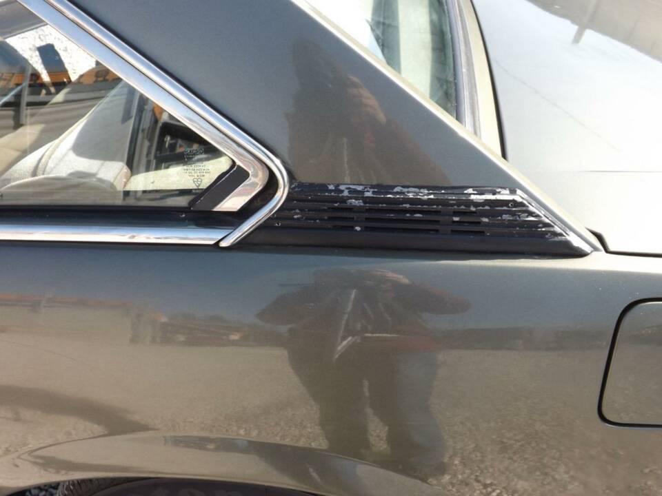 Image 30/49 of Peugeot 504 Coupé (1981)