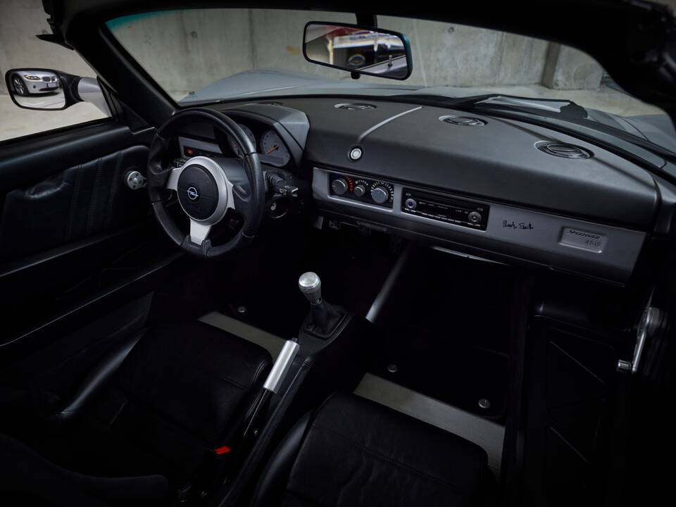 Image 29/81 of Opel Speedster 2.0 Turbo (2003)