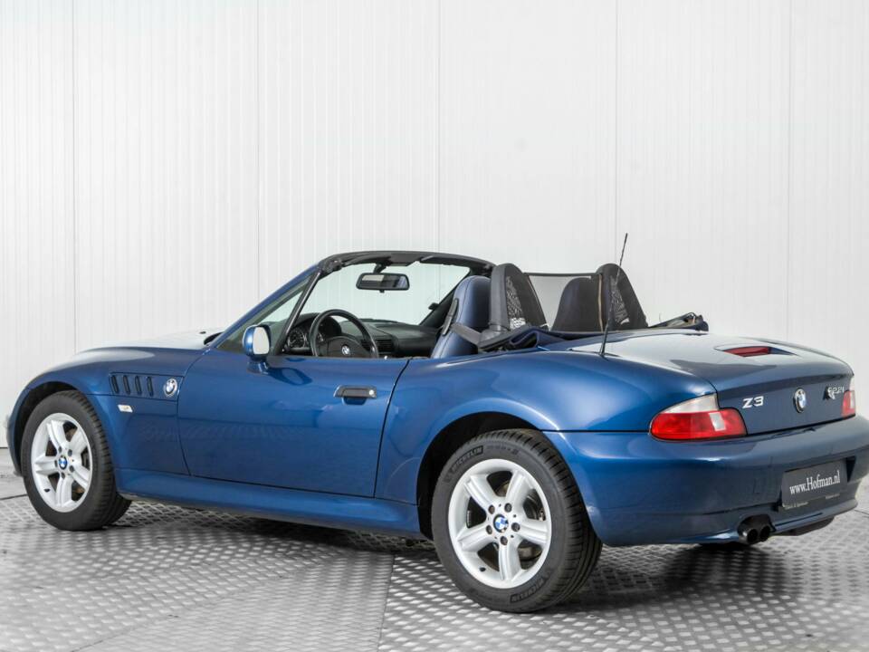 Image 6/50 of BMW Z3 2.2i (2001)