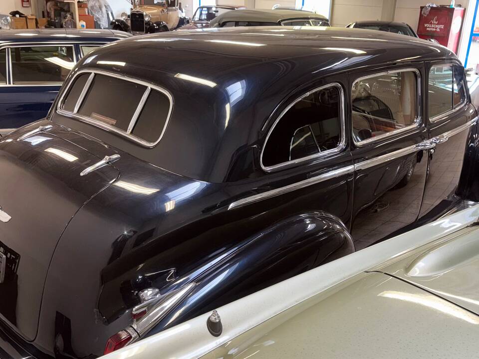 Image 5/24 of Cadillac Fleetwood 60 Special (1947)