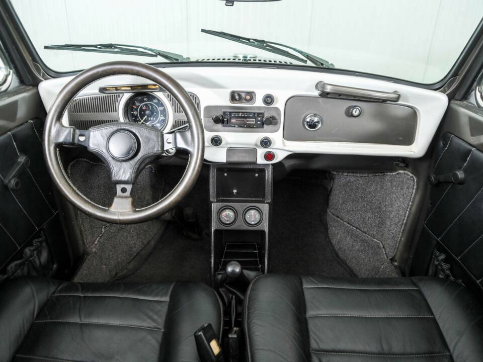 Image 7/50 of Volkswagen Beetle 1303 LS (1971)