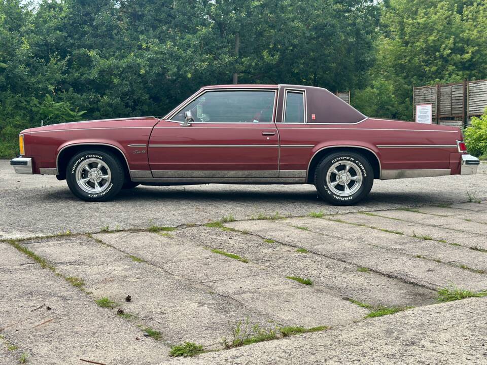 Bild 8/20 von Oldsmobile Delta 88 Royale (1978)