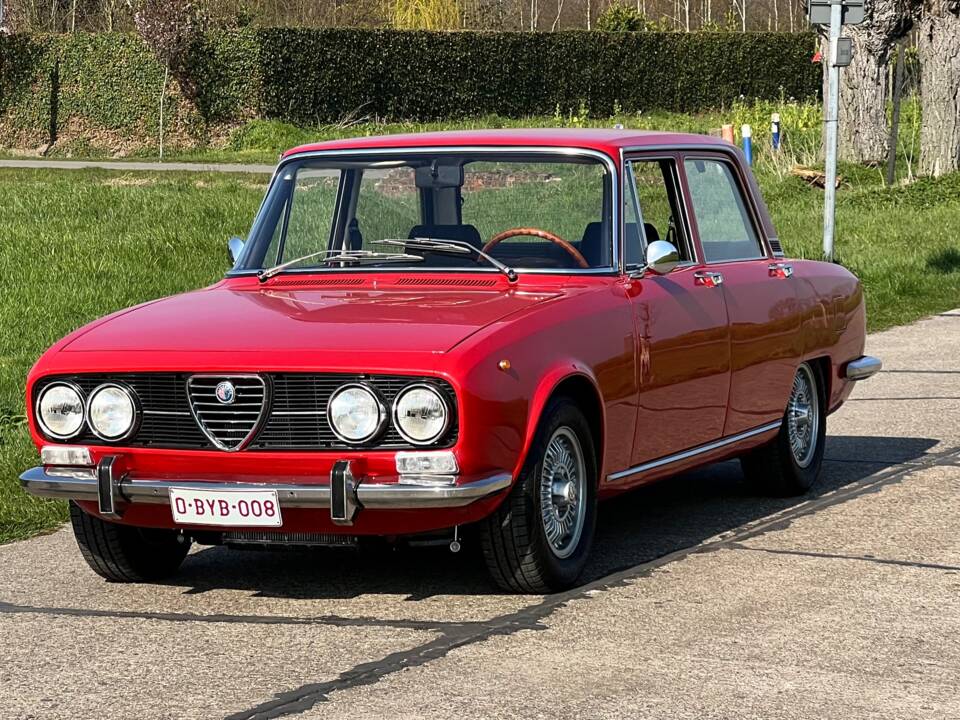 Bild 1/19 von Alfa Romeo 2000 Berlina (1973)