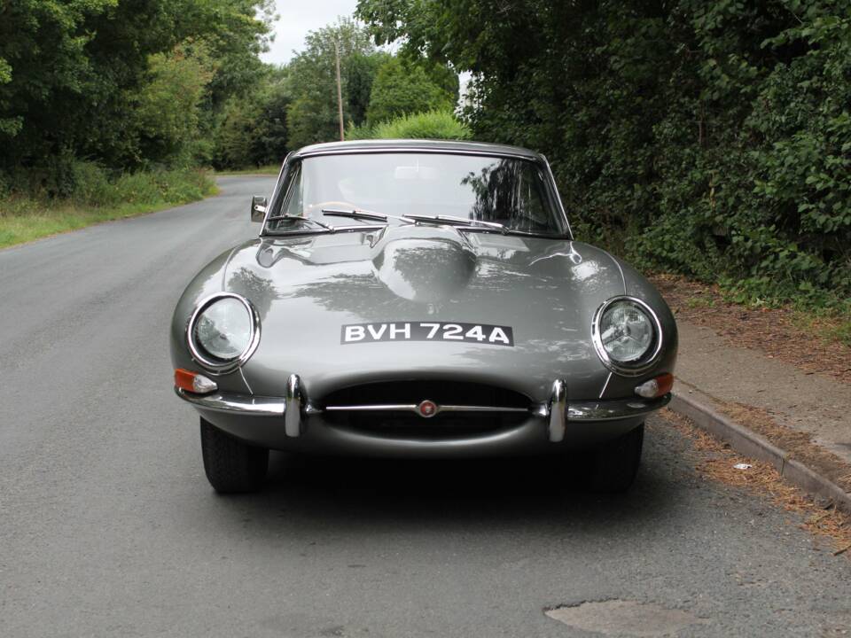 Image 2/20 de Jaguar Type E 3.8 (1962)