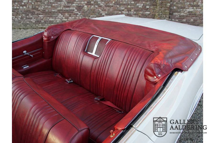 Image 31/50 of Oldsmobile Dynamic 88 (1966)