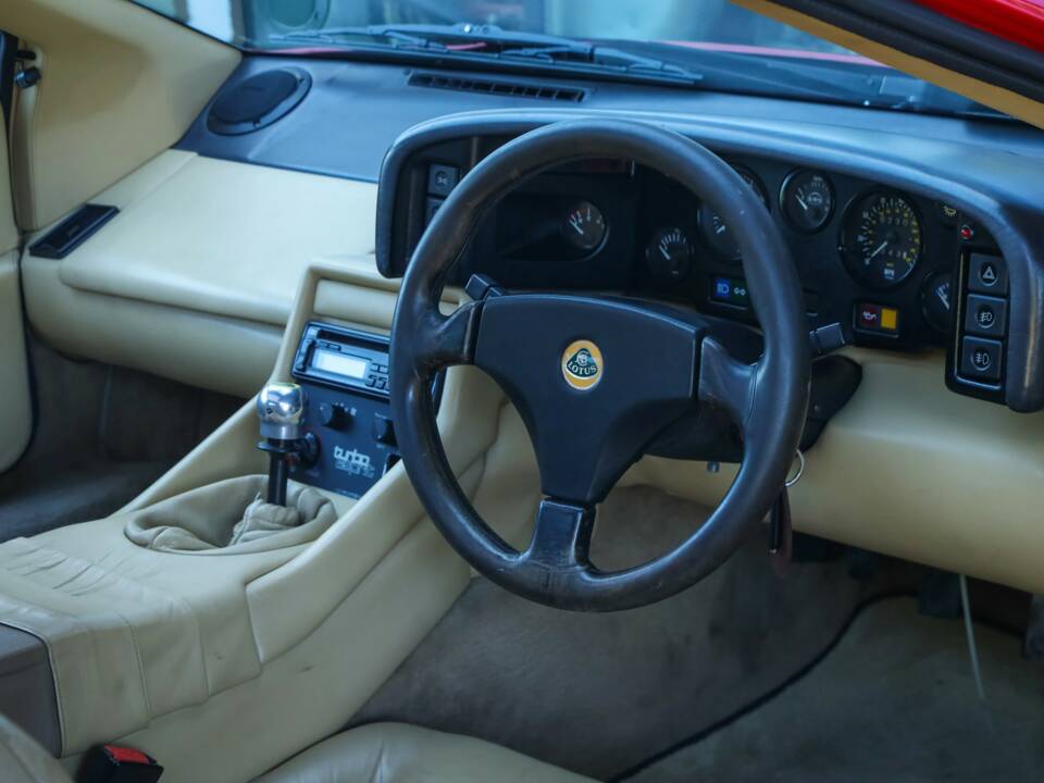 Image 3/50 of Lotus Esprit SE (1992)