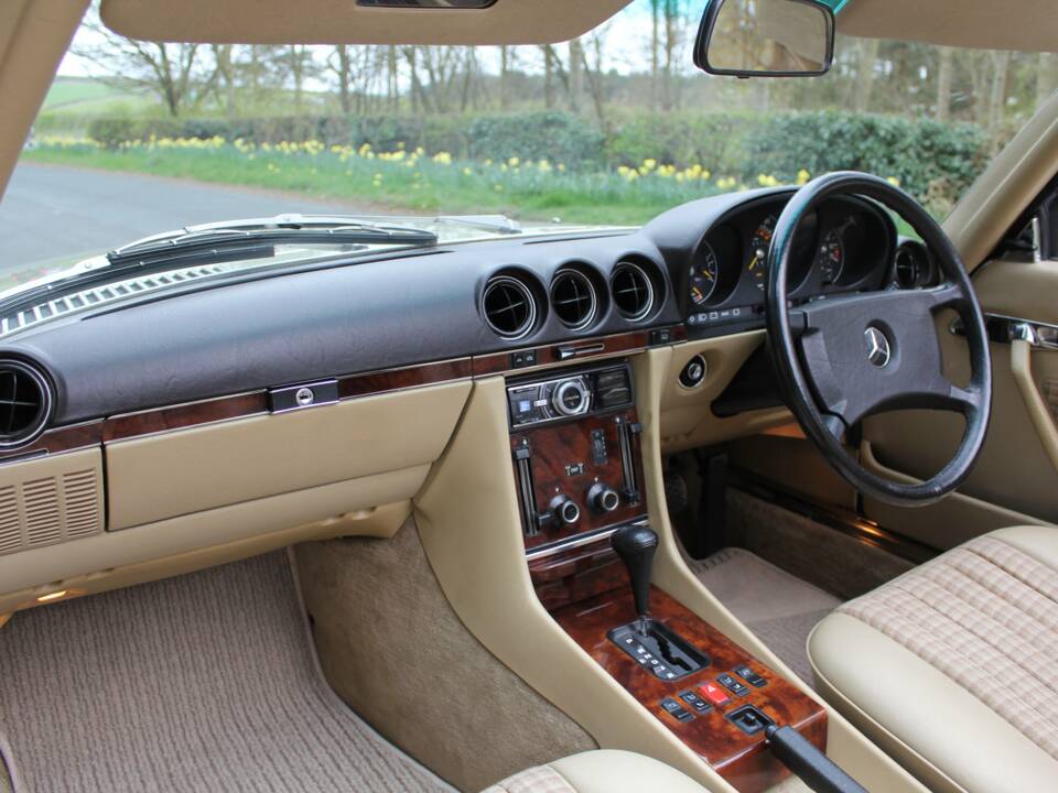 Image 11/18 of Mercedes-Benz 300 SL (1986)