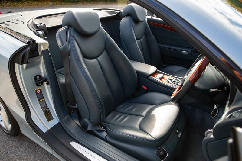 Image 48/50 of Mercedes-Benz SL 500 (2003)