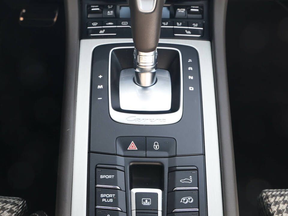 Image 29/43 de Porsche 911 Carrera S &quot;50 Jahre 911&quot; (2013)