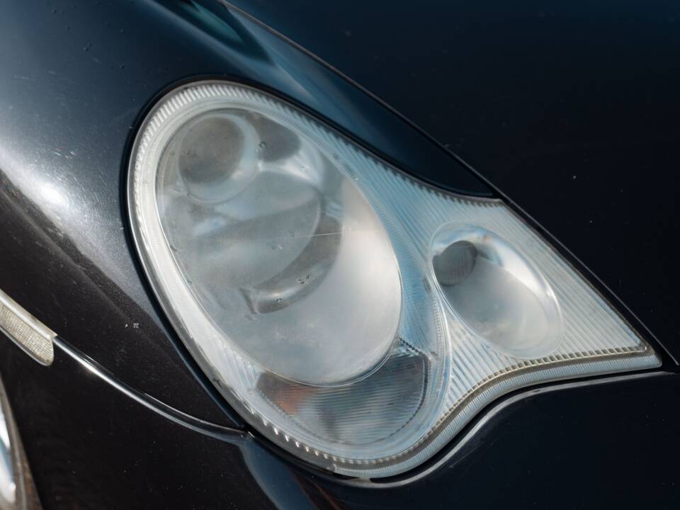 Image 46/50 of Porsche 911 Carrera 4 (2001)