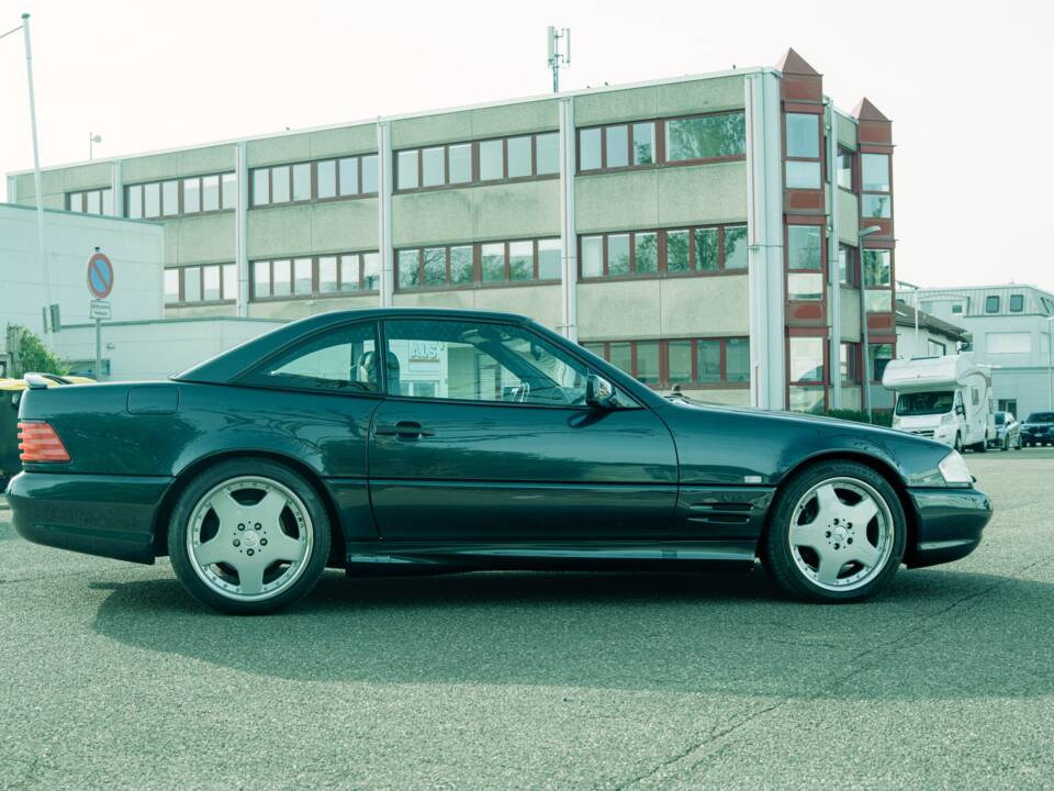 Image 5/30 of Mercedes-Benz SL 600 6.0 AMG (1996)