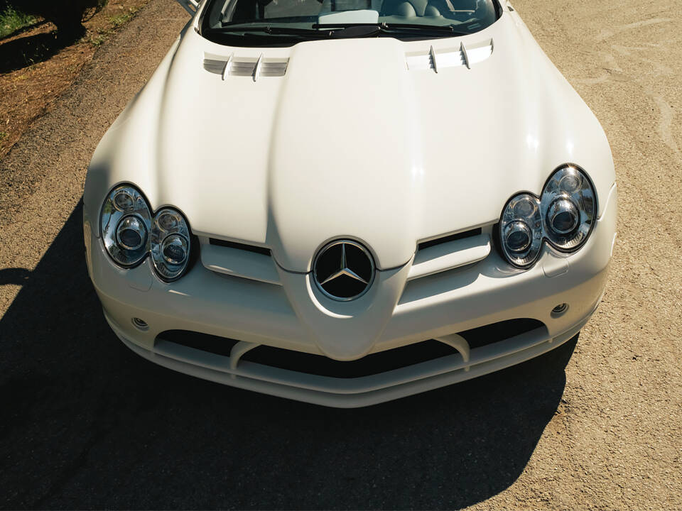 Imagen 9/17 de Mercedes-Benz SLR McLaren (2008)