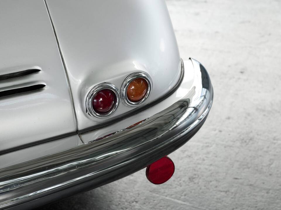 Image 41/50 of Tatra T 87 (1949)