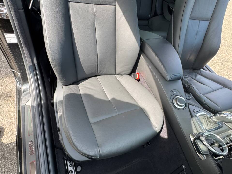 Bild 59/99 von BMW 650i (2007)