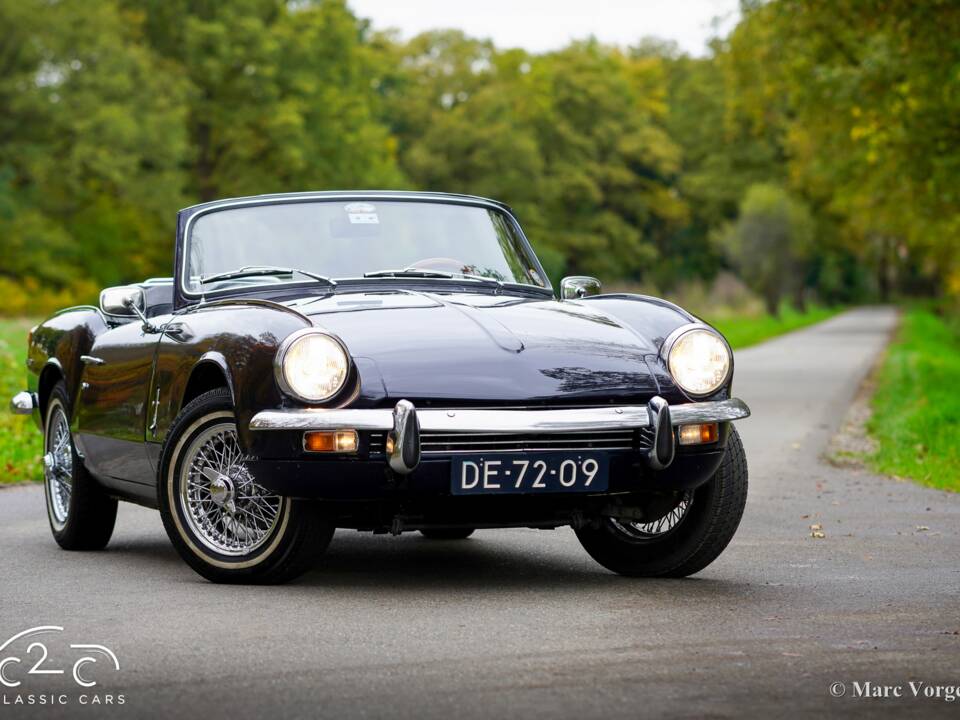 Image 27/60 of Triumph Spitfire Mk III (1970)