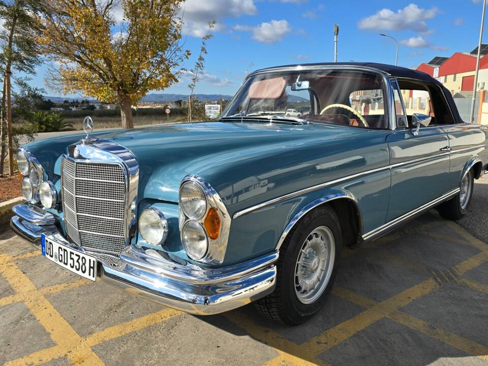 Immagine 12/40 di Mercedes-Benz 300 SE (1964)