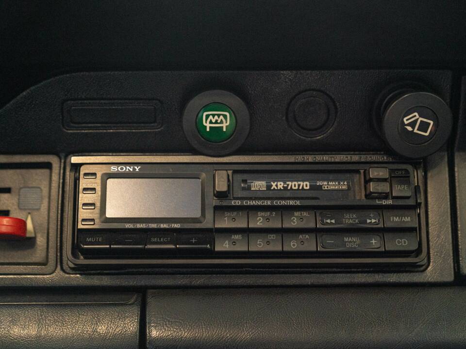 Image 38/50 of Porsche 911 Carrera 2.7 (1975)