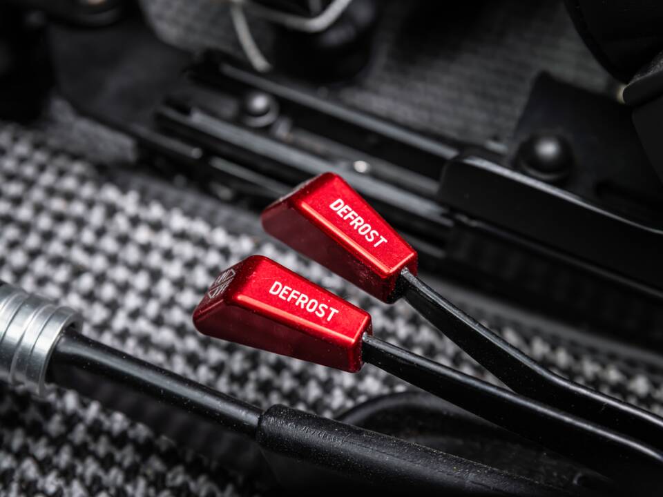 Bild 73/86 von Porsche 911 2.7 S (1977)