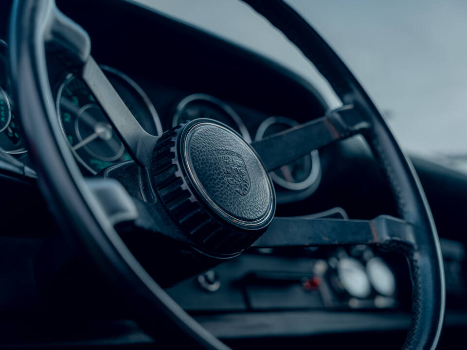 Image 45/63 of Porsche 911 R (1967)
