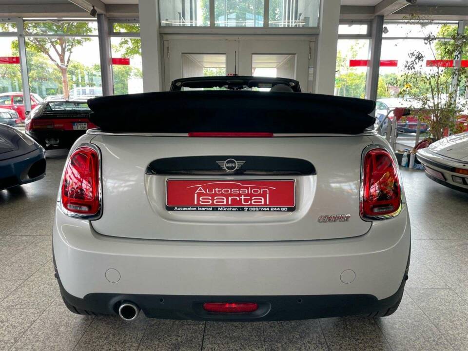 Image 7/19 of Mini Cooper (2019)