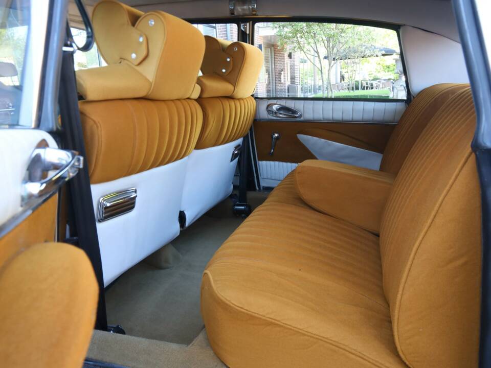 Image 32/50 of Citroën DS 20 Pallas (1971)
