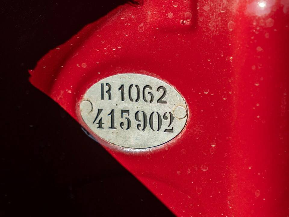 Immagine 28/50 di Renault 4 CV Décapotable (1957)