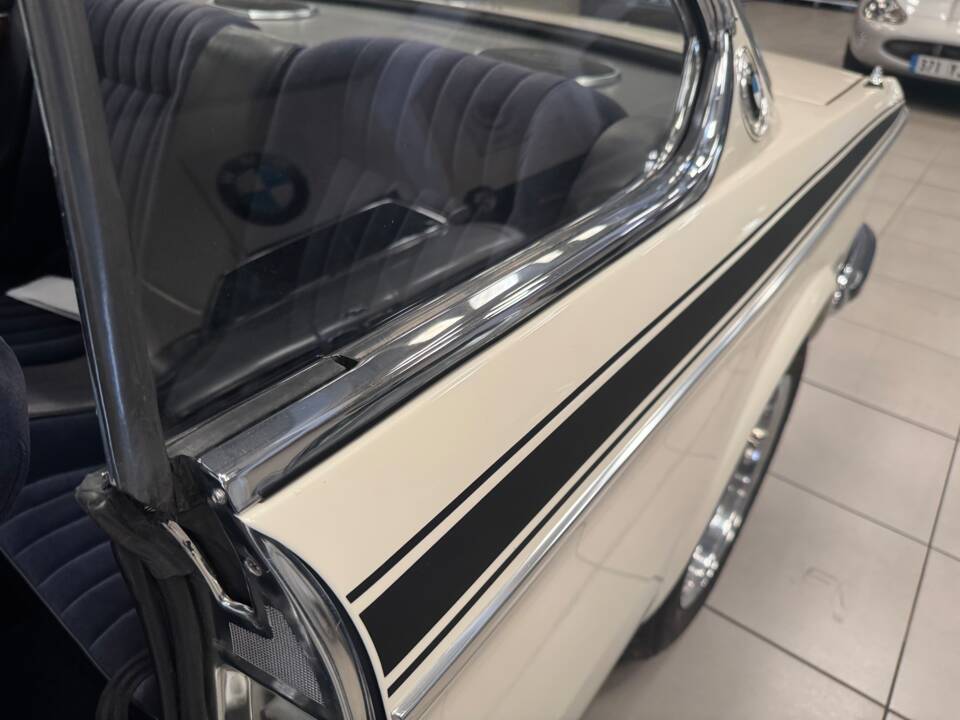 Image 30/35 of BMW 3.0 CS (1974)