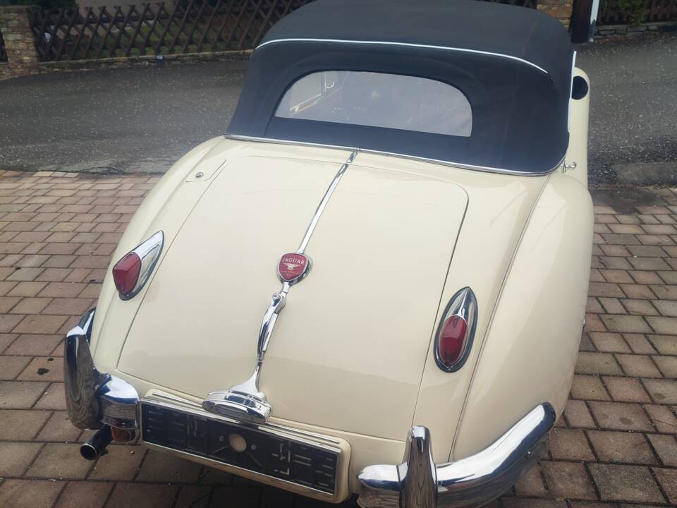 Immagine 60/74 di Jaguar XK 140 SE DHC (1955)