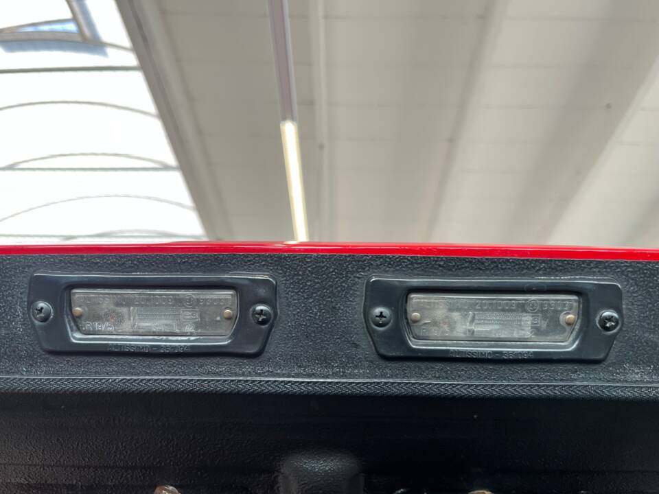 Image 17/40 of Ferrari 308 GTS Quattrovalvole (1984)