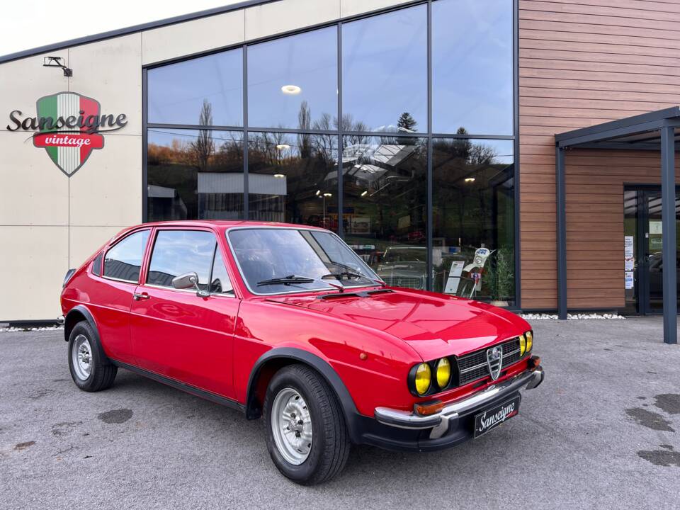 Image 4/18 de Alfa Romeo Alfasud (1976)