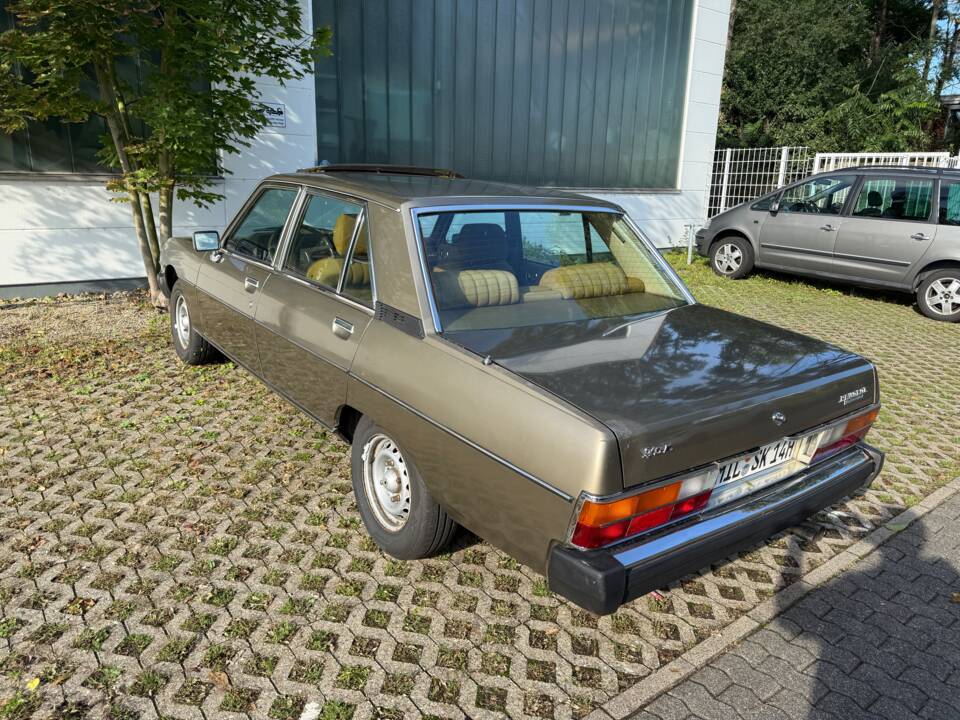 Immagine 4/10 di Peugeot 604 SL V6 (1977)