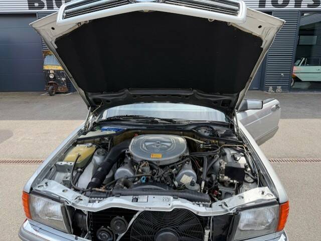 Afbeelding 19/27 van Mercedes-Benz 380 SEC (1984)