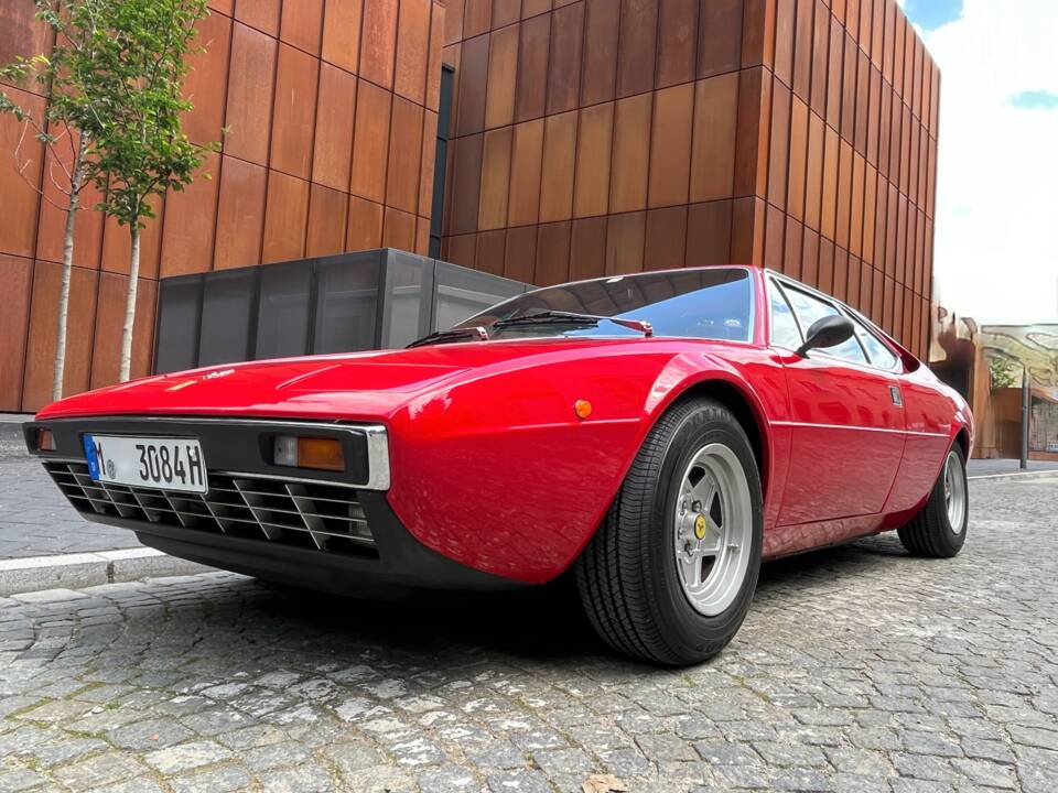 Image 6/67 of Ferrari 308 GT4 (1975)
