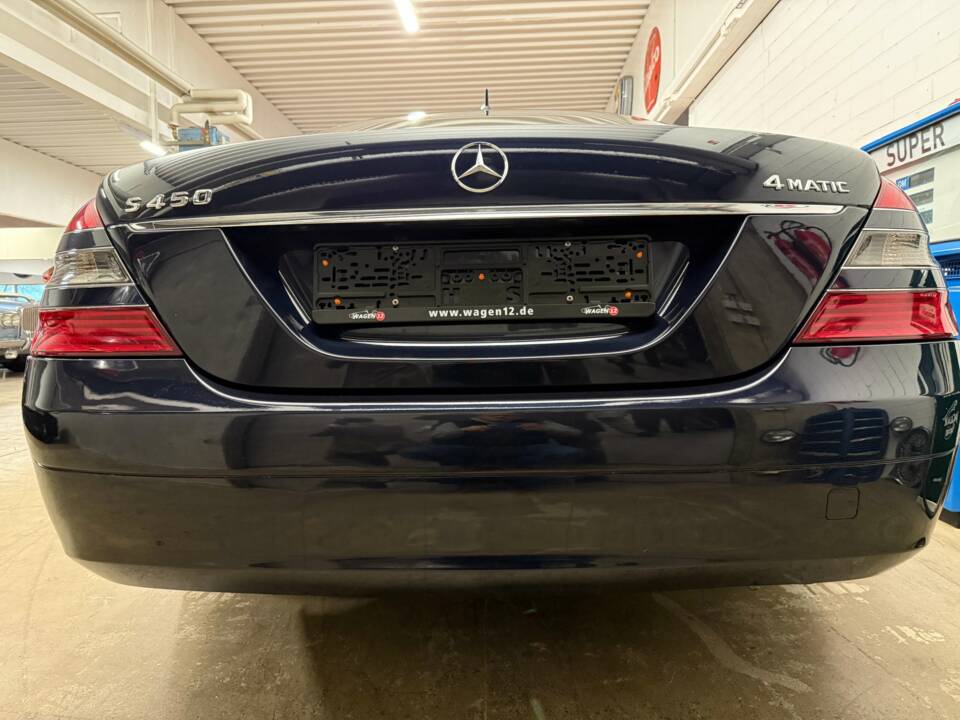 Image 16/18 of Mercedes-Benz S 450 4MATIC (2007)