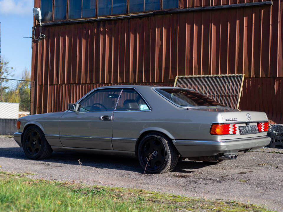Image 4/95 of Mercedes-Benz 560 SEC (1985)