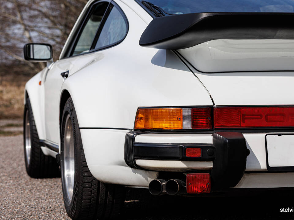 Image 28/46 of Porsche 911 Turbo 3.3 (1980)