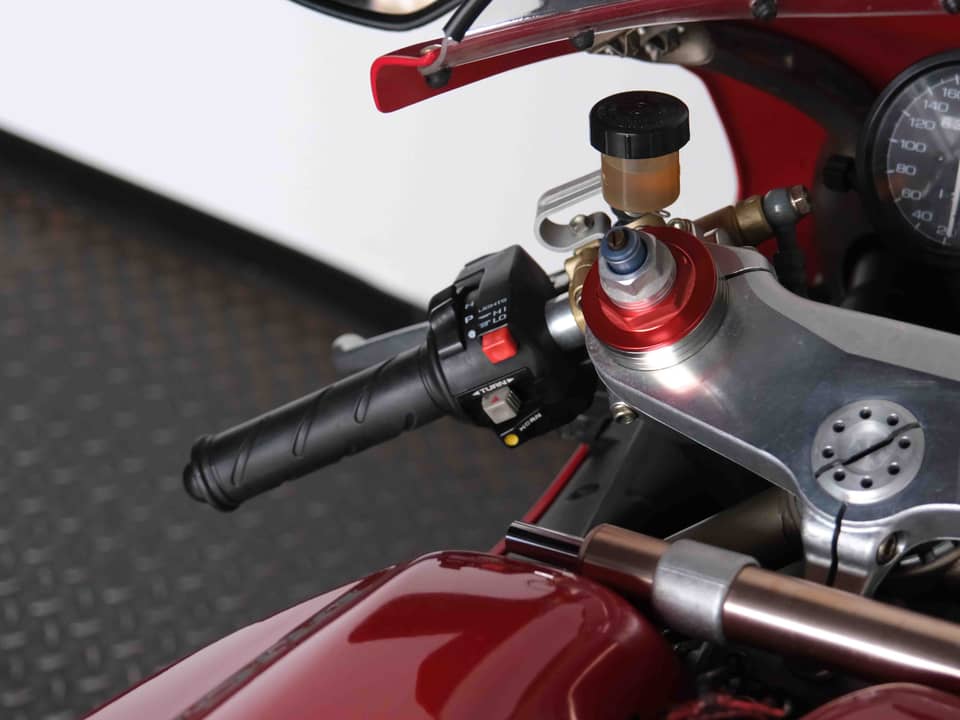 Bild 79/93 von Ducati 916 Strada (1994)