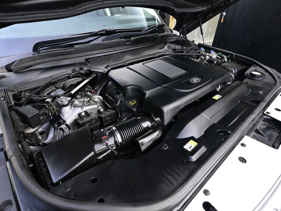 Image 40/50 de Land Rover Range Rover Autobiography SDV8 (2016)