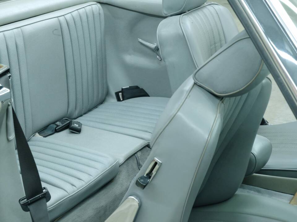 Image 29/50 de Mercedes-Benz 560 SL (1988)